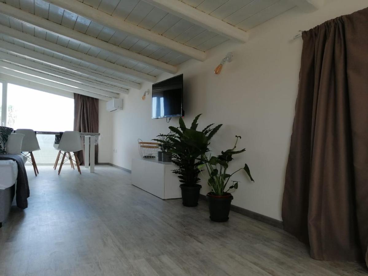 Villa Il Faro 플렘미리오 외부 사진