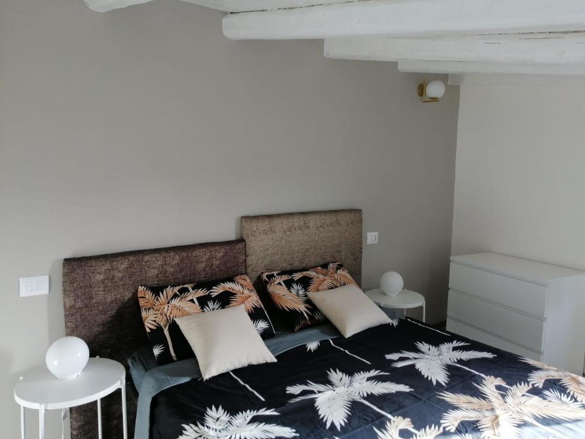 Villa Il Faro 플렘미리오 외부 사진